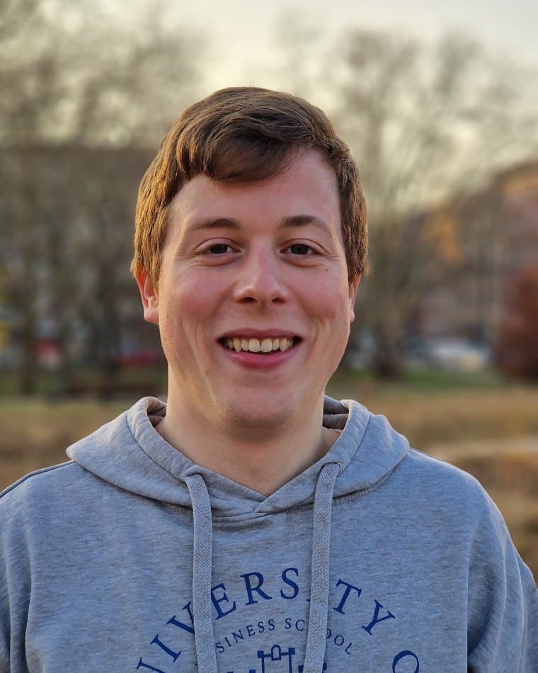 Dr. Andreas Koch — CEO · Co-founder, Fibryx
